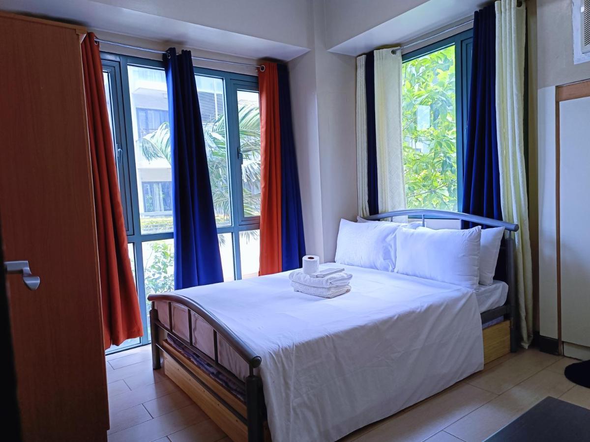 Apartment 1br At Two Palmtree Across Airport Terminal 3 *